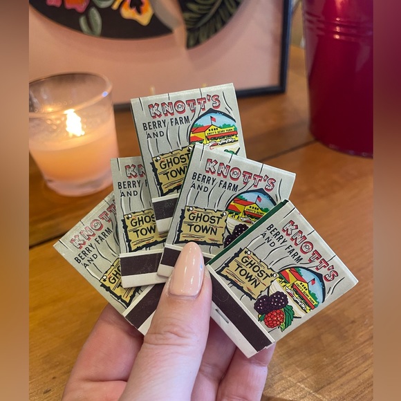 Vintage Knott's Berry Farm And Ghost Town - Buena Park, Cali Souvenir Matchbook - Picture 6 of 6